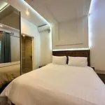 Spacious Townhouse - Private Jacuzzi -swieqi Daire
