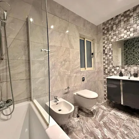 شقة Spacious Townhouse - Private Jacuzzi -swieqi Is-Swieqi