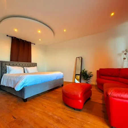 Spacious Townhouse - Private Jacuzzi -swieqi Is-Swieqi