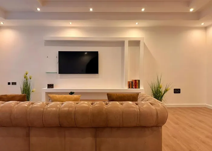 Spacious Townhouse - Private Jacuzzi -swieqi Apartament Is-Swieqi